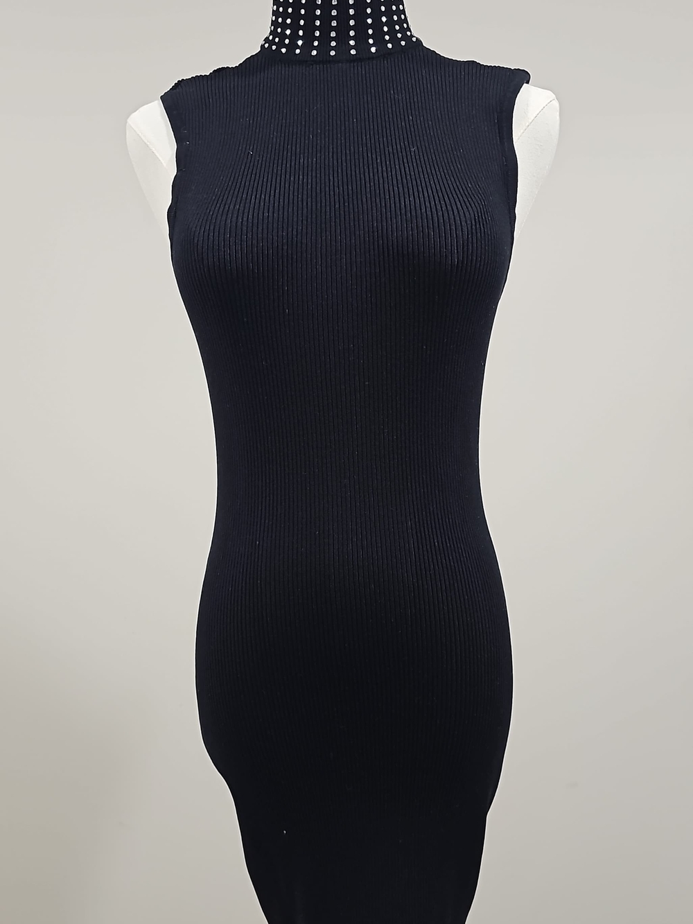 GUESS Black Ribbed Bodycon Midi Dress - Size L